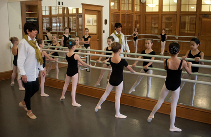 «Torrington School of Ballet» предлагает детям заниматься летом