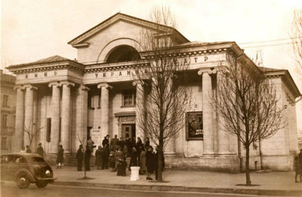 Севастопольскому Театру Танца предложили отдать здание кинотеатра