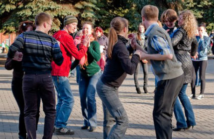 Островичи были активными участниками «Salsa. Open Air Dancing»